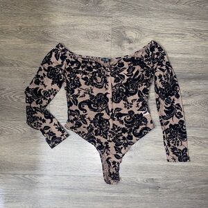 Print Off-Shoulder Bodysuit